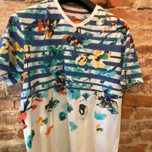 Robert Graham Patterned T-Shirt  L